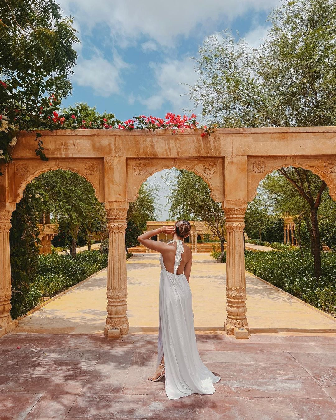 GURLEEN DAHELAY IN SANTORINI