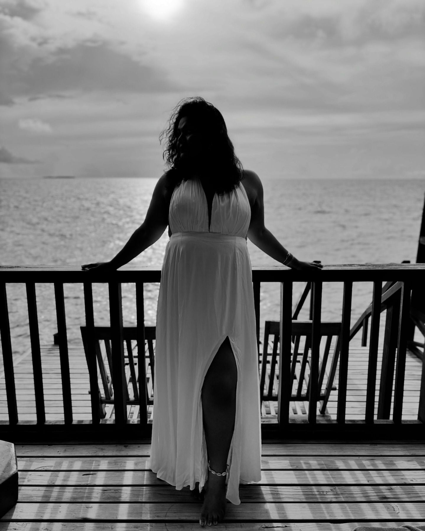 GURLEEN DAHELAY IN SANTORINI