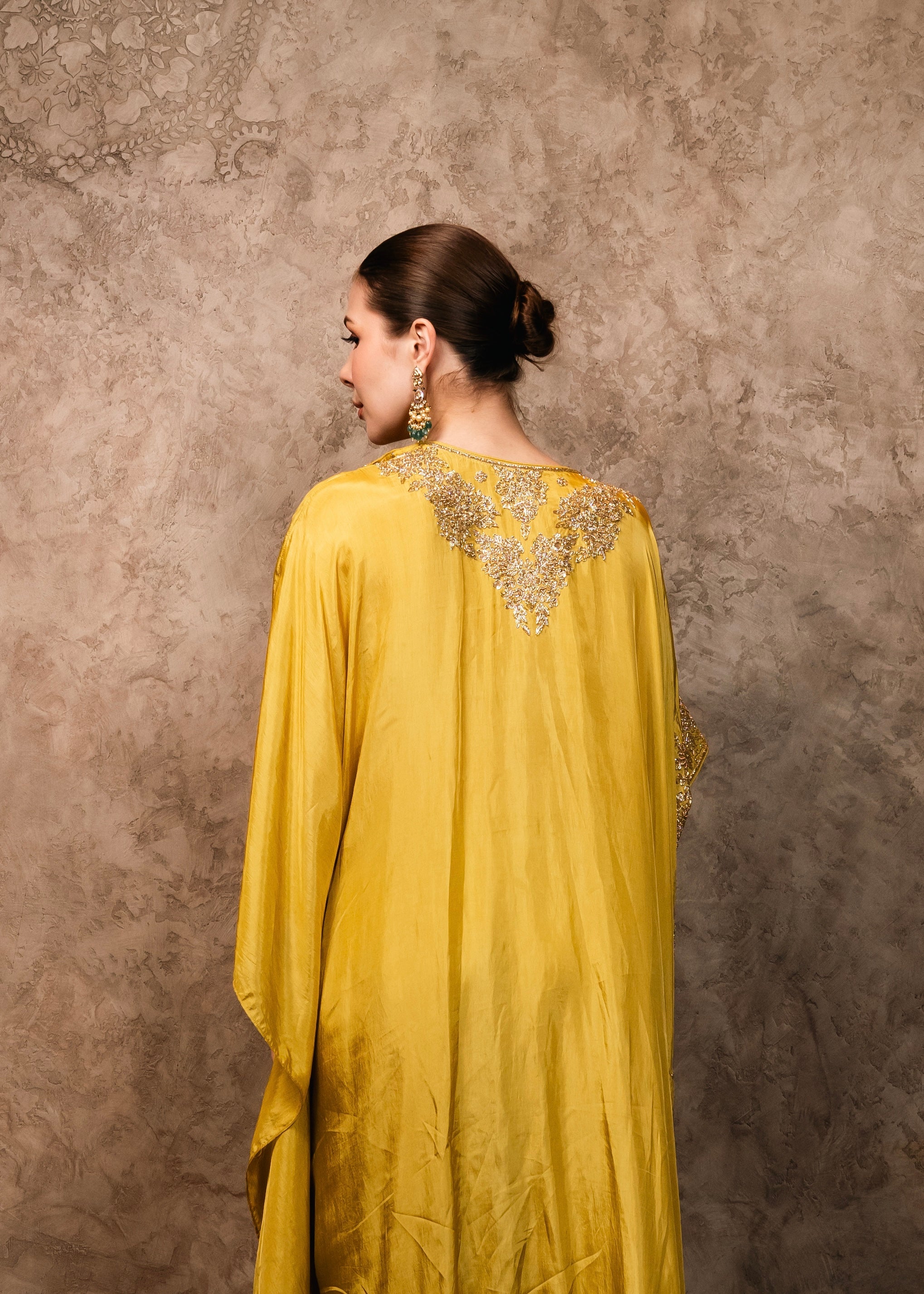 ALISHA PEKHA IN MATHURA HF KAFTAN