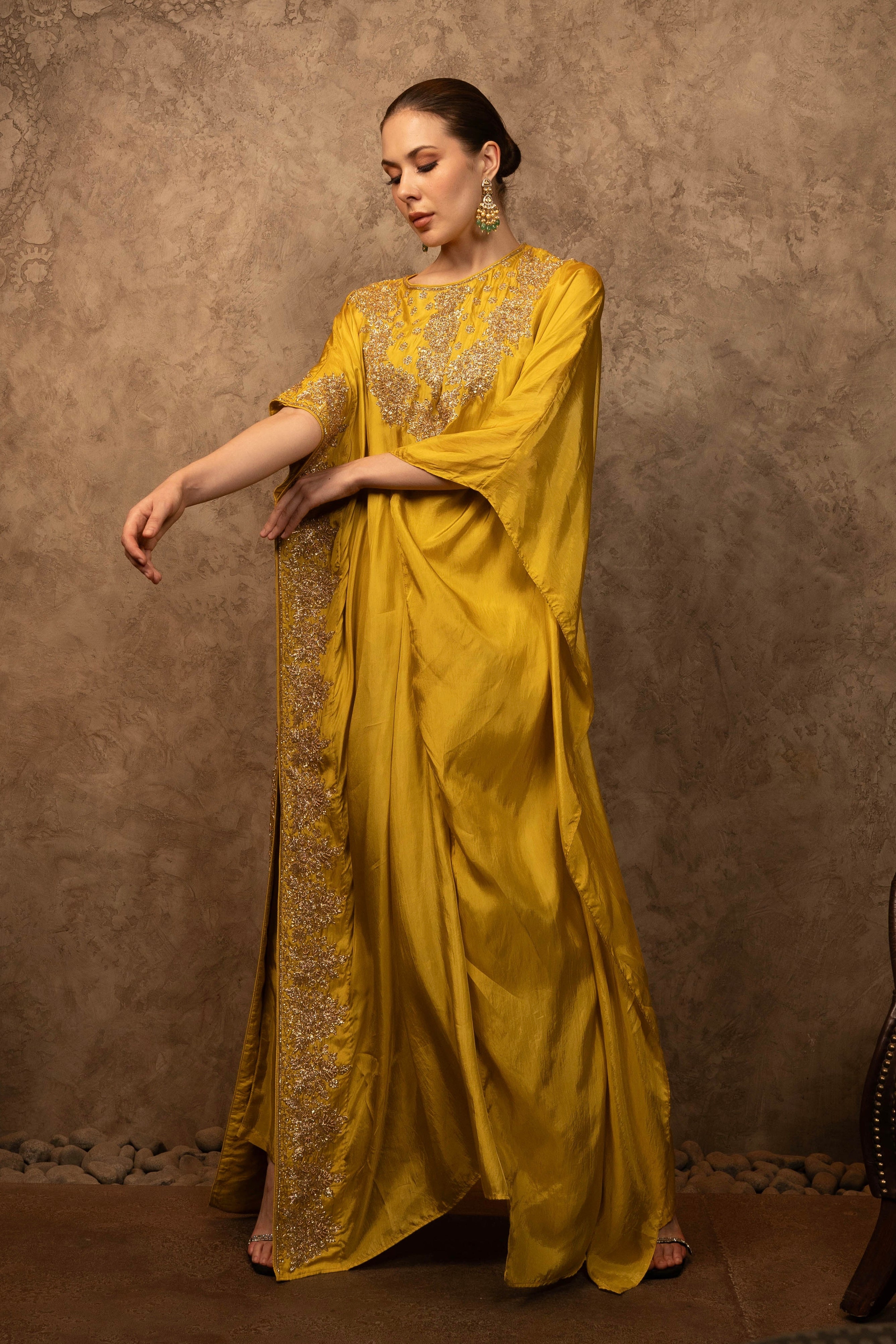 ALISHA PEKHA IN MATHURA HF KAFTAN